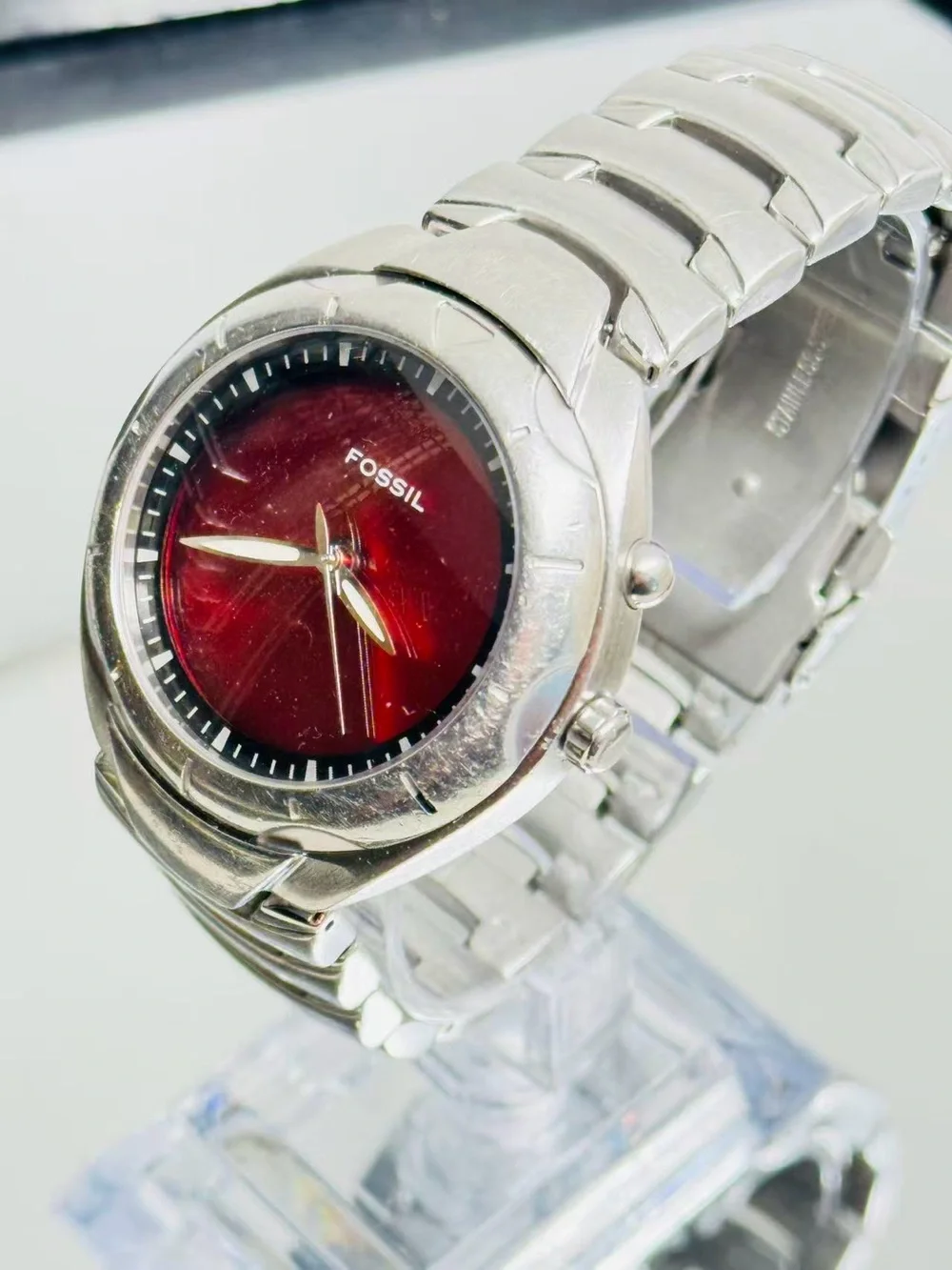 Vintage Fossil Men’s Quartz Watch Red Dial Stainless Steel 39mm New Battery Runs